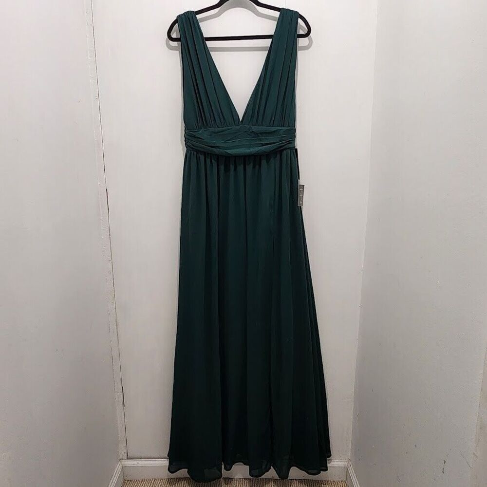 NWT Lulus Women's L Thoughts of Hue Emerald Green Surplice Maxi Dress Chiffon‎